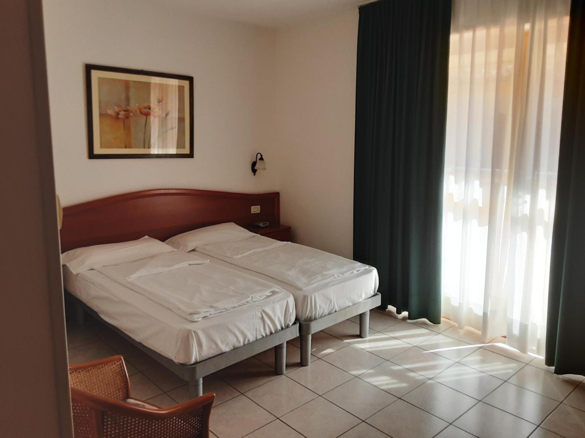 Hotel Florida Limone sul Garda Eksteriør billede