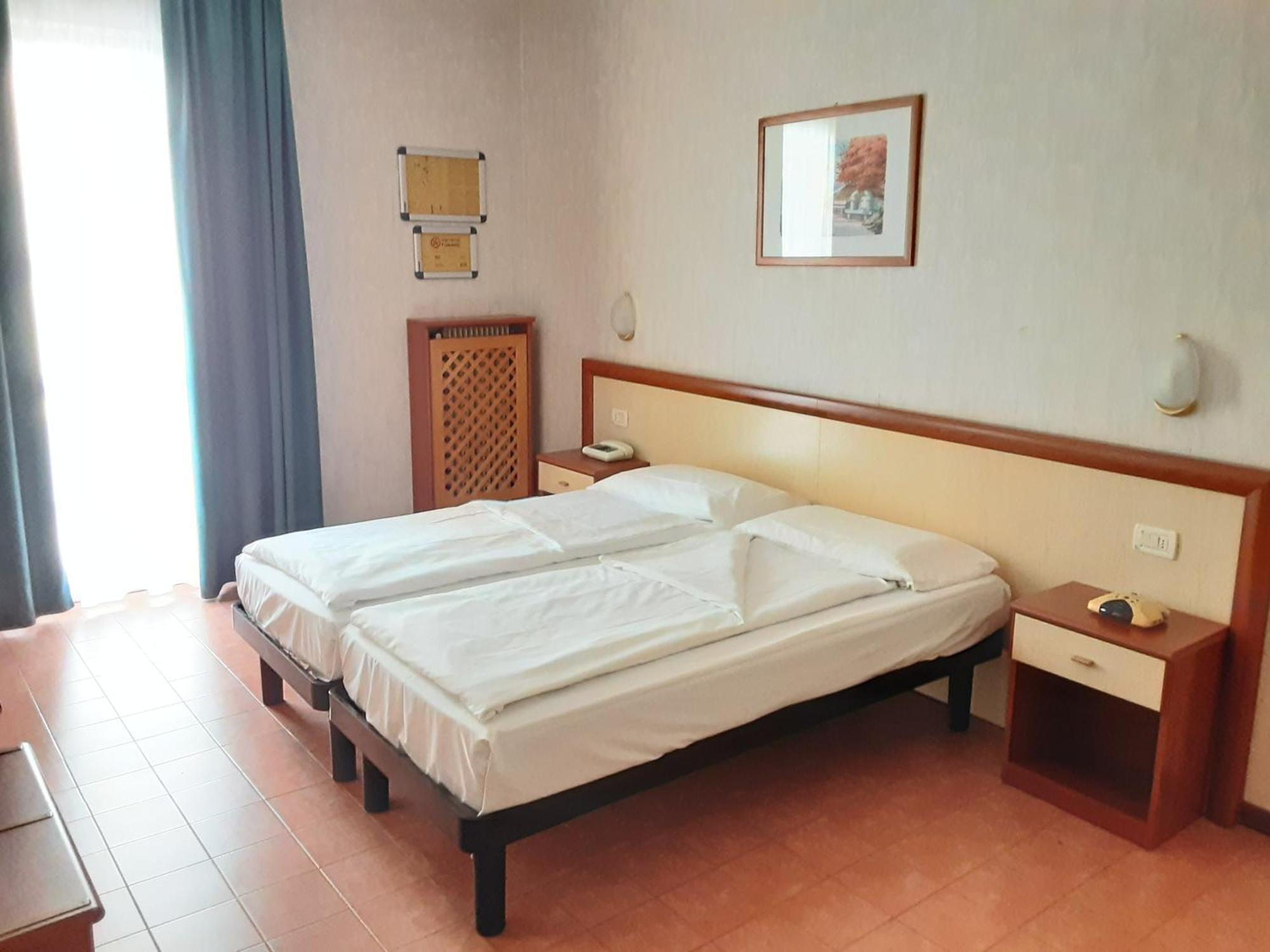 Hotel Florida Limone sul Garda Eksteriør billede